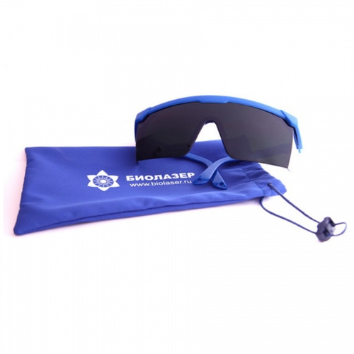 <b>Защитные очки Биолазер</b>
<br>Противолазерные очки рекомендованы для использования с лазерными аппаратами. Если эта позиция вам не нужна, нажмите крестик справа.